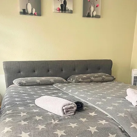 In With Parking Apartment