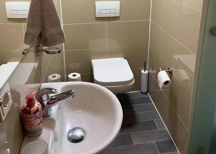 In With Parking Lejlighed *