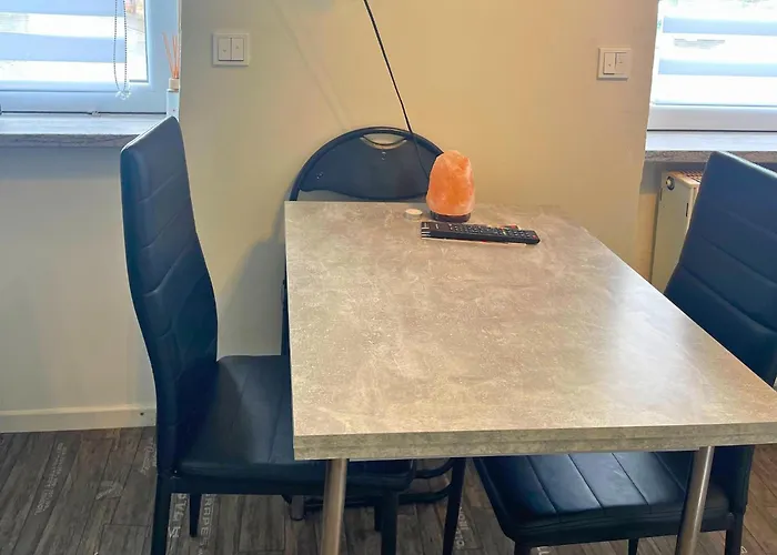 In With Parking Lejlighed *